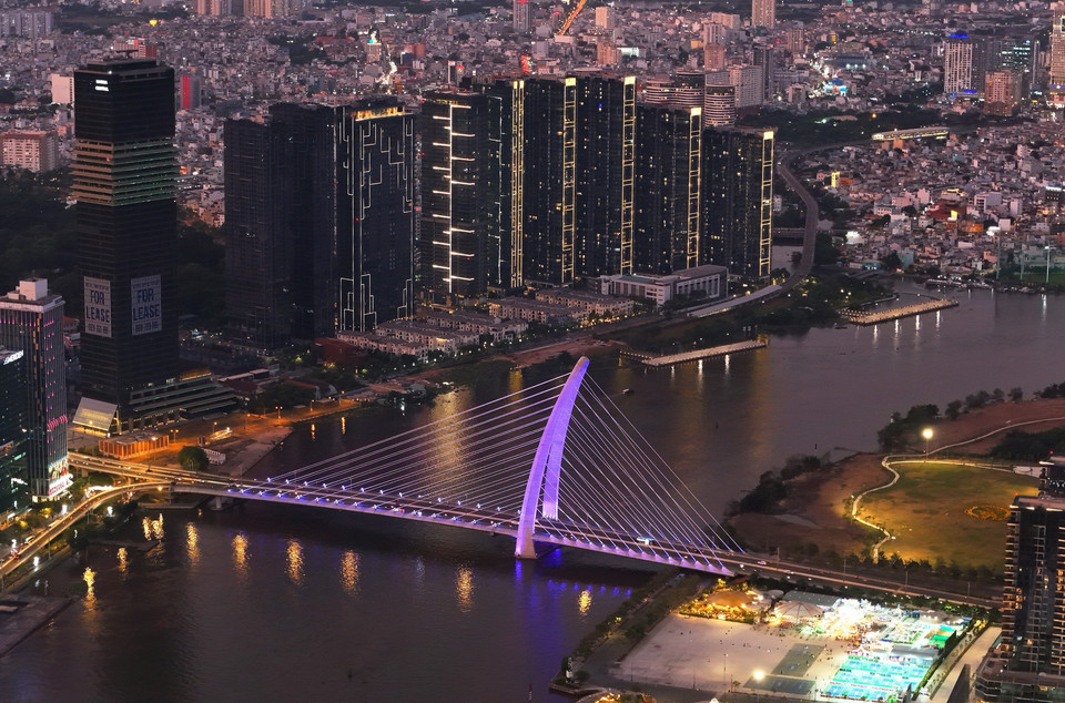 The lighting system enhances the city's night-time appearance and promotes its architectural image, attracting visitors to Ho Chi Minh City after dark. (Photo: VNA)