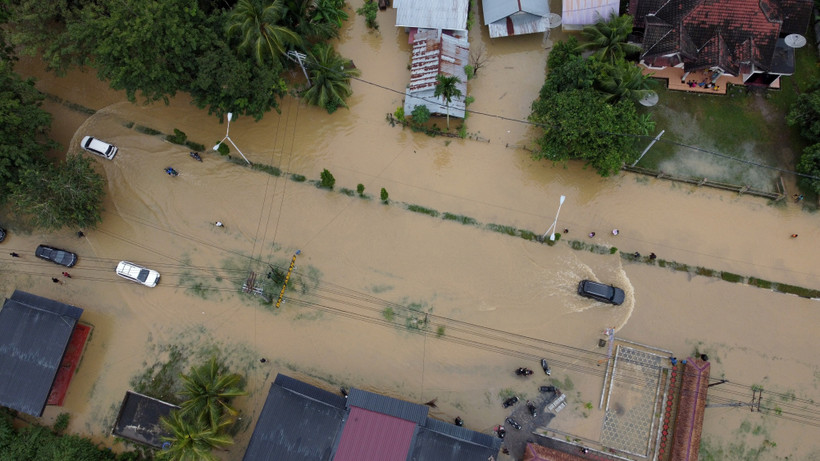 An area flooded following heavy rains in Aceh province of Indonesia (Photo: Xinhua/VNA)