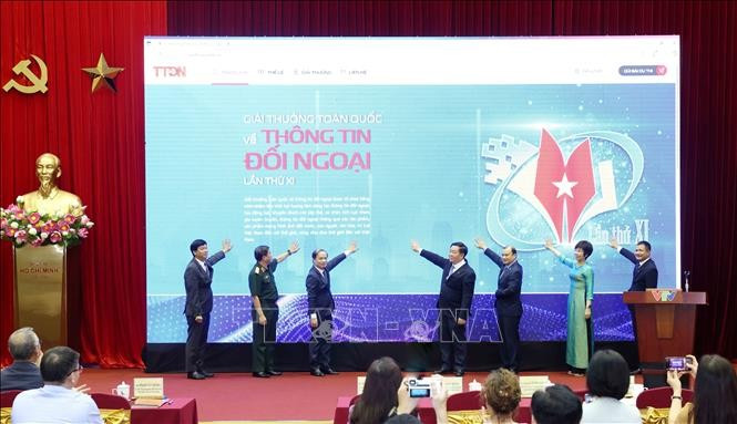Officials launch the portal of the awards' 11th edition on June 12, 2025. (Photo: VNA)