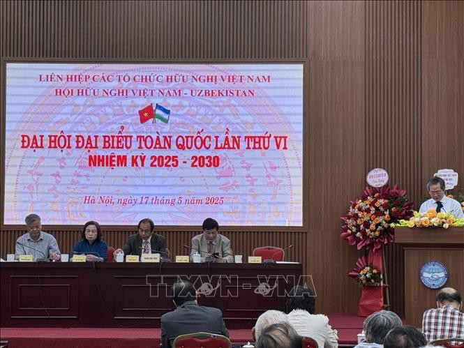 The Vietnam–Uzbekistan Friendship Association convenes its sixth national congress for the 2025–2030 term in Hanoi on May 17. (Photo: VNA)