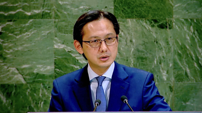 Ambassador Do Hung Viet, Permanent Representative of Vietnam to the UN, speaks at the annual plenary debate on oceans and the law of the sea held by the 80th session of the UN General Assembly (UNGA 80). (Photo: VNA)