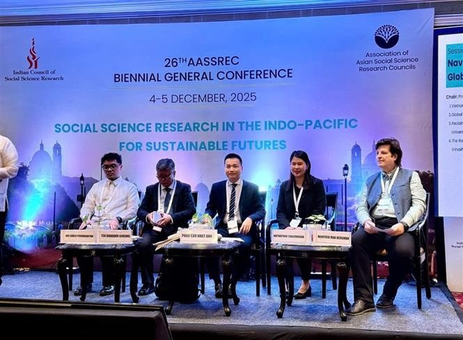 Representatives from Vietnam and other delegations at the conference (Photo: VNA)